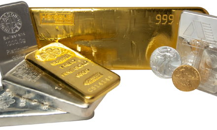 Harga Emas dan Perak Tiba-Tiba Anjlok, Mengapa?