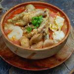 Seblak: Jajanan Pedas Yang Jadi Fenomena Di Dunia Kuliner