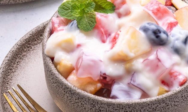 Trend Salad Buah: Sehat, Segar Dan Penuh Gizi