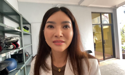 Sorot Emosional! Datangi Komnas Perempuan, Sarwendah Diam