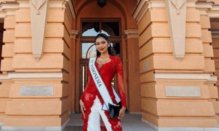 Kebaya Merah Agnes Rahajeng Aura Elegan Di Miss Supranational