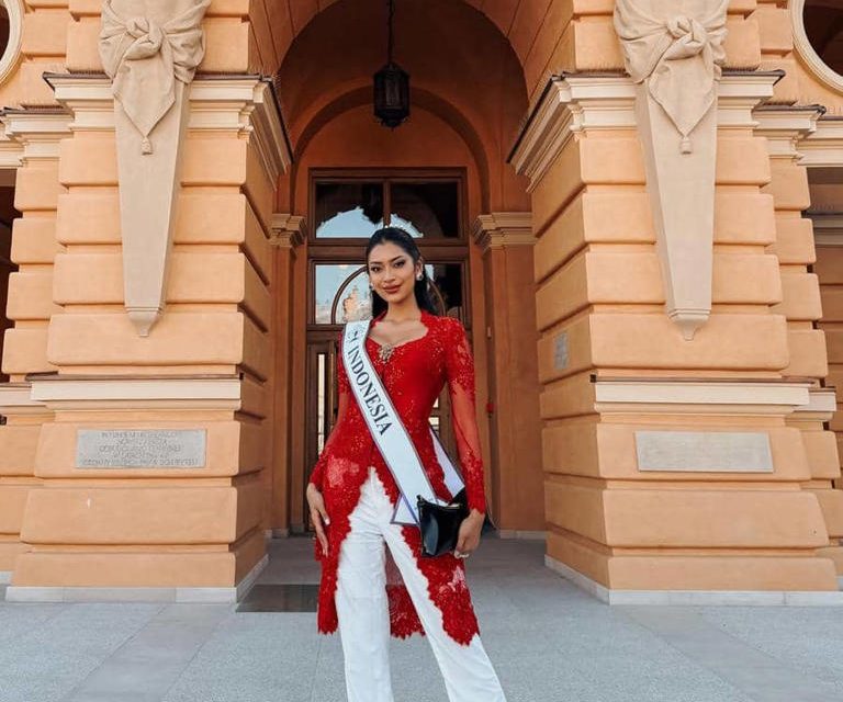 Kebaya Merah Agnes Rahajeng Aura Elegan Di Miss Supranational