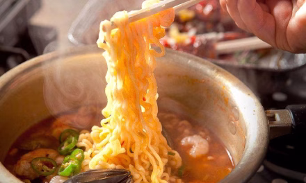 Kuliner Korea Ramyun: Sensasi Mi Kuah Pedas Yang Mendunia