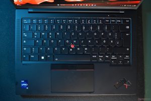 Resmi Rilis! ThinkPad X1 Carbon Gen 11 Bawa Inovasi Baru