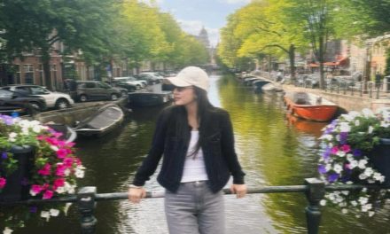 Liburan Ke Amsterdam! Gaya Santai Raline Shah Keliling Kota