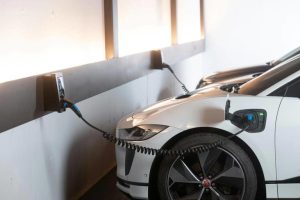 Jangan Terjebak Tren! Cara Rasional Memilih Mobil Listrik