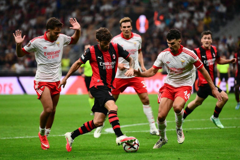 Benfica Bikin Sejarah! AC Milan Tumbang 0-2 Di Kandang Sendiri