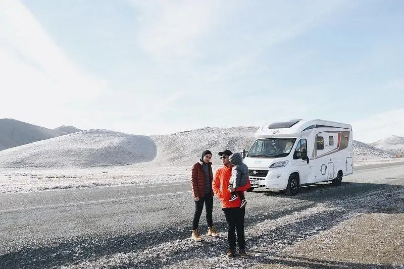 Liburan Anti Biasa! Ayudia-Ditto Road Trip Dengan Campervan
