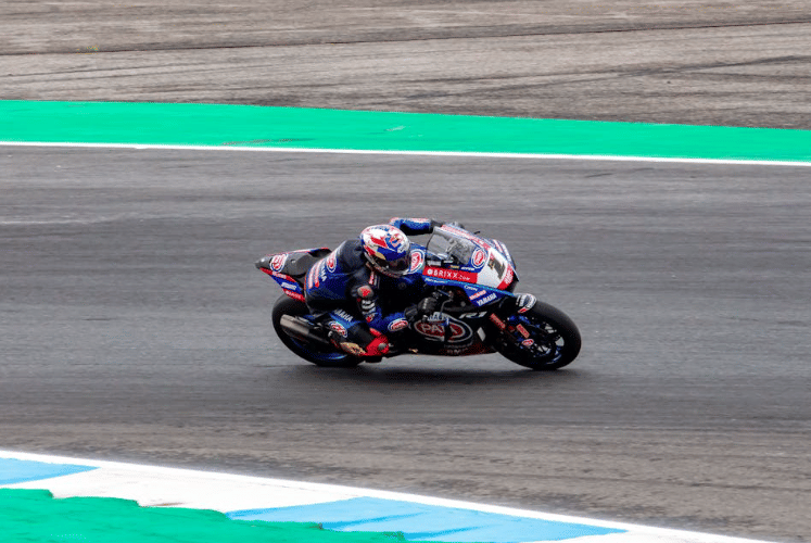 RON 102! Rahasia Bahan Bakar Khusus Motor Balap MotoGP